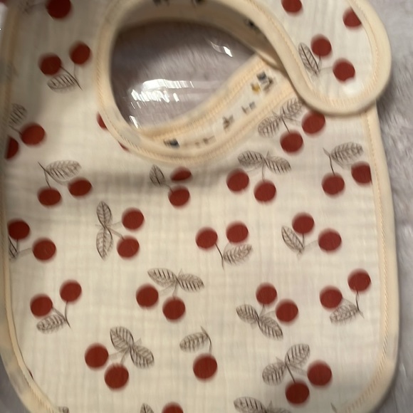 Set of 8 NIB baby bibs - Picture 9 of 12